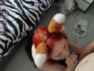 エロティックなビデオチャット LittleKittyy