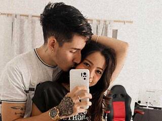 エロティックなビデオチャット Devilcumple66