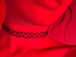 エロティックなビデオチャット DevilishDoll