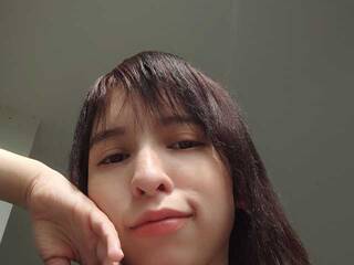 エロティックなビデオチャット DollAmmy