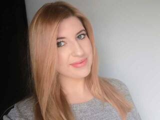 エロティックなビデオチャット DianaDream