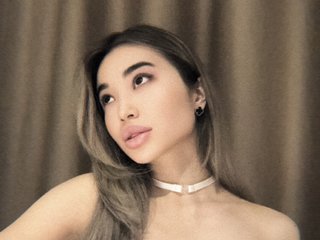 エロティックなビデオチャット DiJezebel