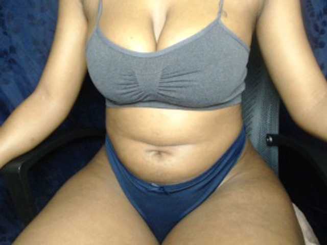写真 DivineGoddes #squirt #cum #bigboobs #bigass #ebony #lush #lovense goal 2000 tks cum show❤️500 tks show boobs ❤️ 1000 tks flash pussy