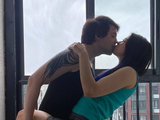 エロティックなビデオチャット DivinePair