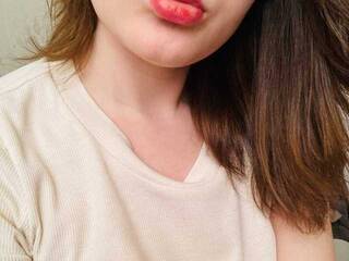 エロティックなビデオチャット kurtizanka-partizanka