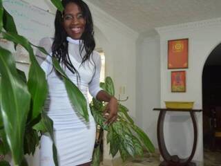 エロティックなビデオチャット DolcePinkPuss