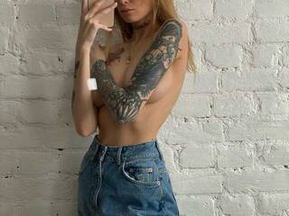 エロティックなビデオチャット PREKRVTI