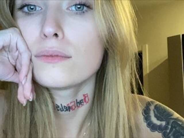 ブロードキャストスクリーンショット PREKRVTI