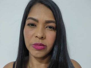 エロティックなビデオチャット DoutzenDrose