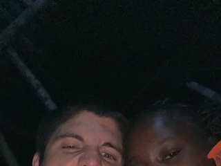 エロティックなビデオチャット DreamInterracial
