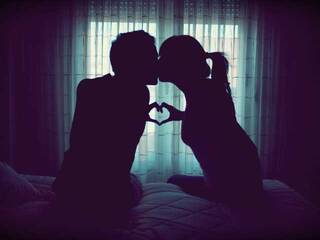 エロティックなビデオチャット duo-de-amor