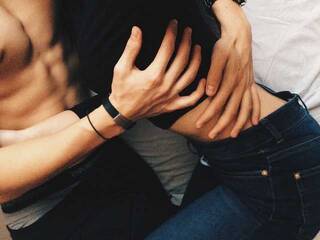 エロティックなビデオチャット DuoEx