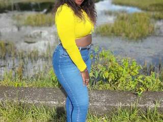 エロティックなビデオチャット Ebony-sofia