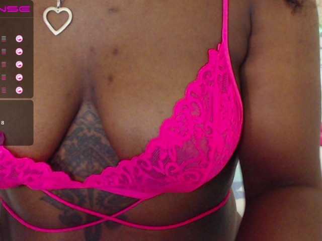 写真 ebonyscarlet #Ebony #panties #bounce my #boobs / #Topless / Eat my #ass in PVT show! squirt show at goal!! 500tk
