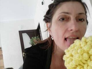 エロティックなビデオチャット Eleanesa