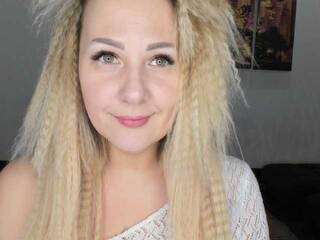 エロティックなビデオチャット EleanorDodson