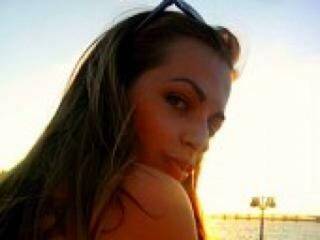 エロティックなビデオチャット elenage