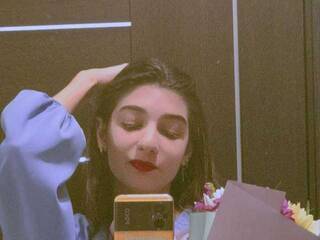 エロティックなビデオチャット ElfyRares