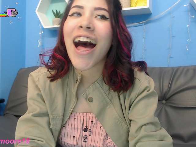 ブロードキャストスクリーンショット ElifMoore