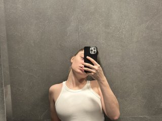 エロティックなビデオチャット ELIIIS