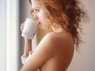 エロティックなビデオチャット EliiMiler