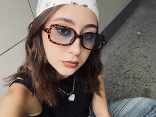 エロティックなビデオチャット ElizaDarleen