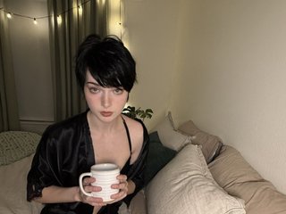 エロティックなビデオチャット EllaBlue