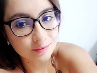 エロティックなビデオチャット Ellarouge