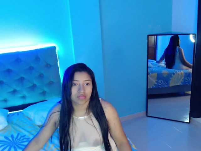 ブロードキャストスクリーンショット ElleeBelle