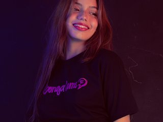 エロティックなビデオチャット EllieMiller