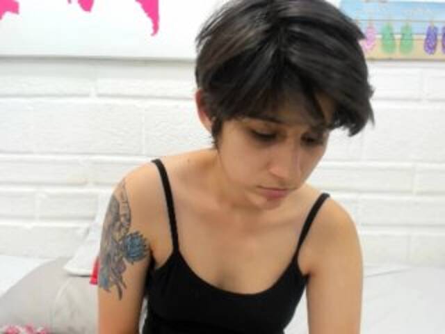 ブロードキャストスクリーンショット Elliot-ferri