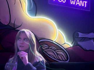 エロティックなビデオチャット EllyKetto