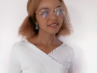 エロティックなビデオチャット ELODIE12