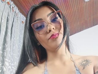 エロティックなビデオチャット EmaKhalifa