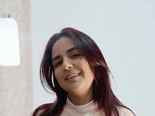 エロティックなビデオチャット Emely-Cooper