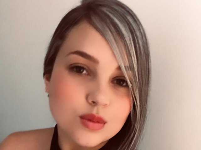 プロフィールの写真 EmilianaJohns