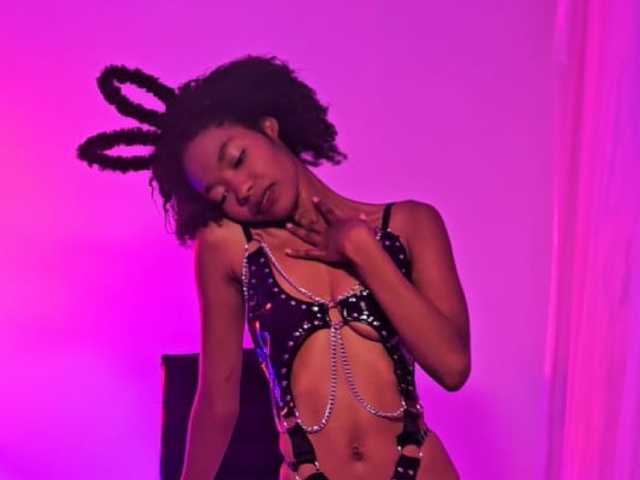 プロフィールの写真 EmiliBonnie