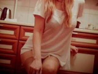 エロティックなビデオチャット emilli5353