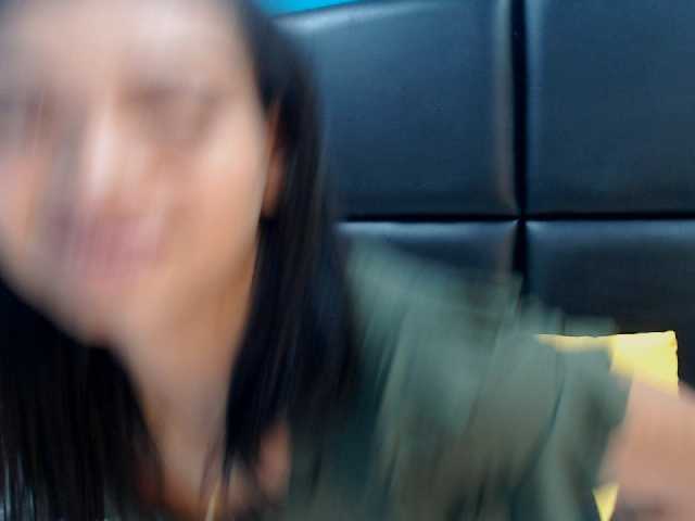 ブロードキャストスクリーンショット EmillyWilliam