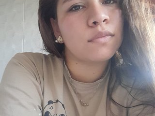 エロティックなビデオチャット emily-bigboobs