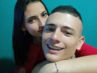 エロティックなビデオチャット Emily-manzon