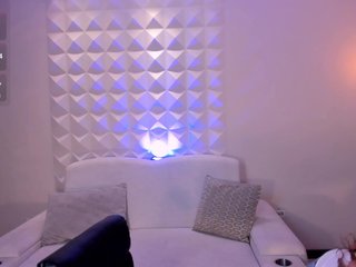 エロティックなビデオチャット EmilyArmstrong