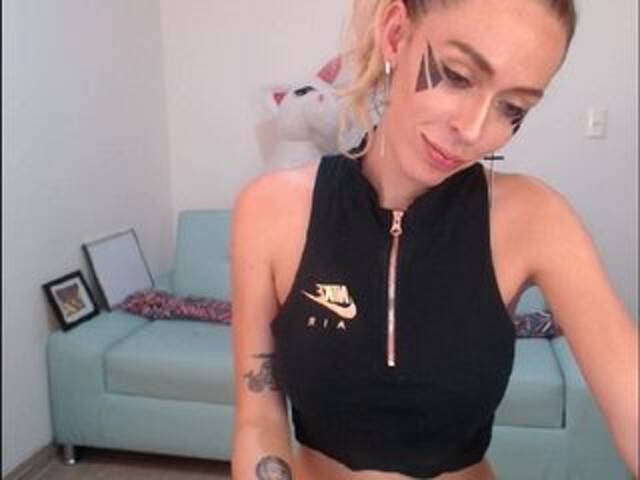 ブロードキャストスクリーンショット EmilyRivers