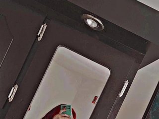 エロティックなビデオチャット Emma-Erotic