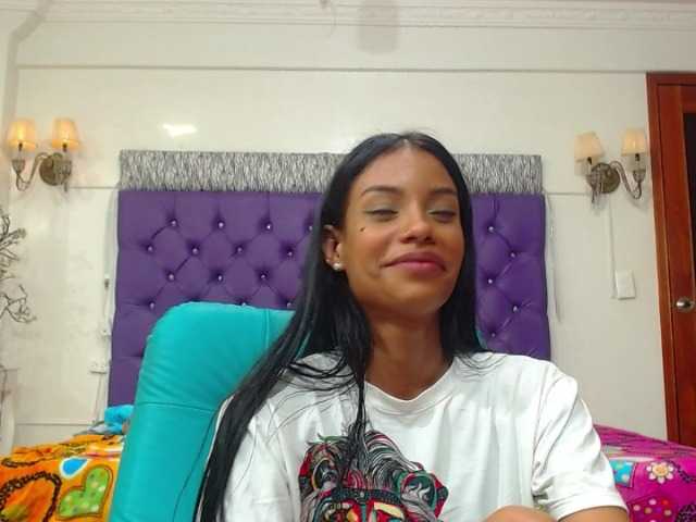 ブロードキャストスクリーンショット emma-smith