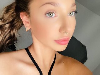 エロティックなビデオチャット EmmaAngel