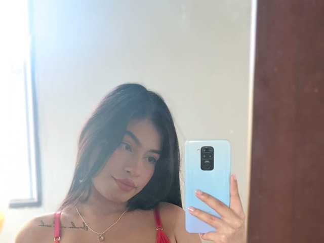 プロフィールの写真 EmmaaWhite