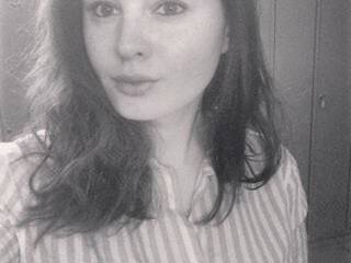 エロティックなビデオチャット EmmaFraul