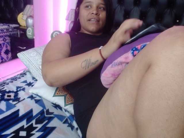 ブロードキャストスクリーンショット EmmanuelleBBW