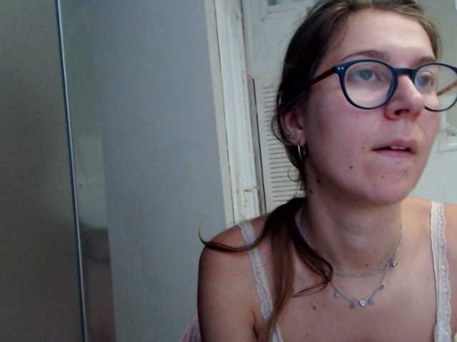 ブロードキャストスクリーンショット Emmi-li